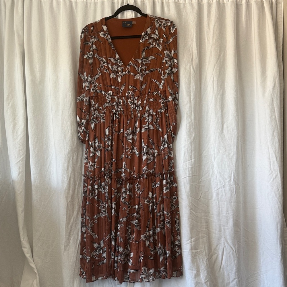 Just...Taylor Rust Floral V-Neck Smocked Tiered Maxi Dress